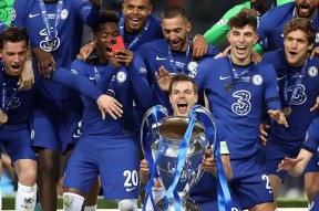 凤凰娱乐体育 -国际米兰发布备战花絮；今晨官宣签约；NBA常规赛任务艰巨；轮换策略成焦点 