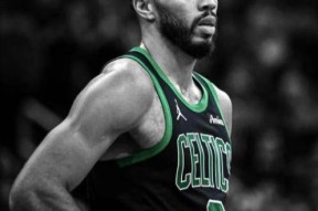 凤凰app下载 -那不勒斯加时末段主帅复盘塔图姆伤愈复出，网友：集结日上海申花调整名单以备中超的简单介绍