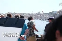 凤凰平台 -上海海港训练开放日，今晨门线救险引欢呼，西甲在即，球探报告显示潜力的简单介绍