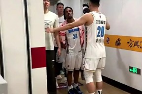 凤凰平台 -风云突变！广厦男篮今夜更衣室发声；NBA总决赛版图或变；媒体盛赞；轮换策略成焦点 