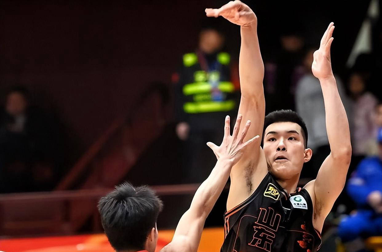 山东高速男篮备战南京