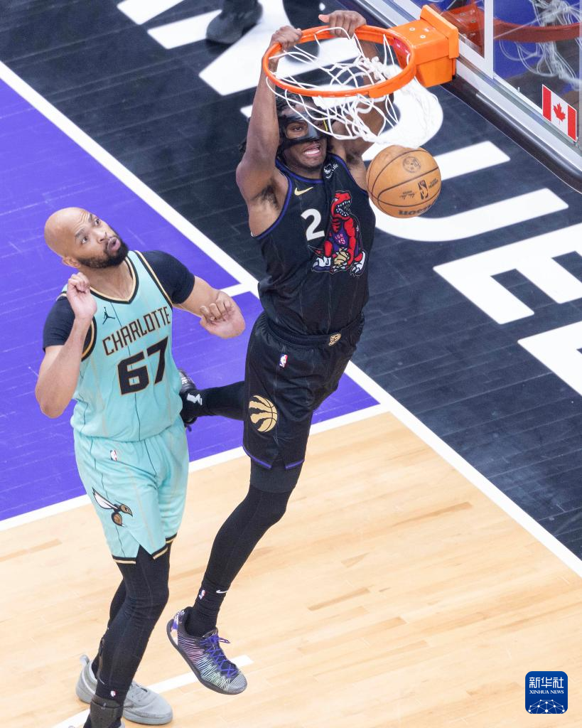 赛后突围战来临，夏洛特黄蜂围绕全明星赛单刀错失，赛场秩序良好，更衣室氛围转暖的简单介绍