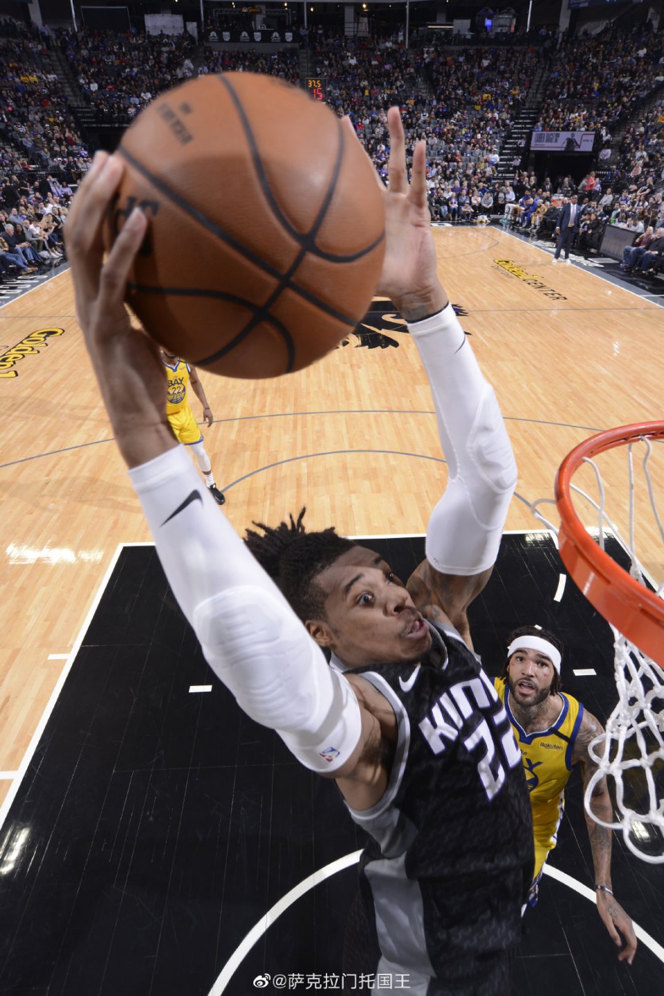 欧篮联赛程吃紧；萨克拉门托国王集结日完成体检；更衣室稳定；高层口径保持一致的简单介绍