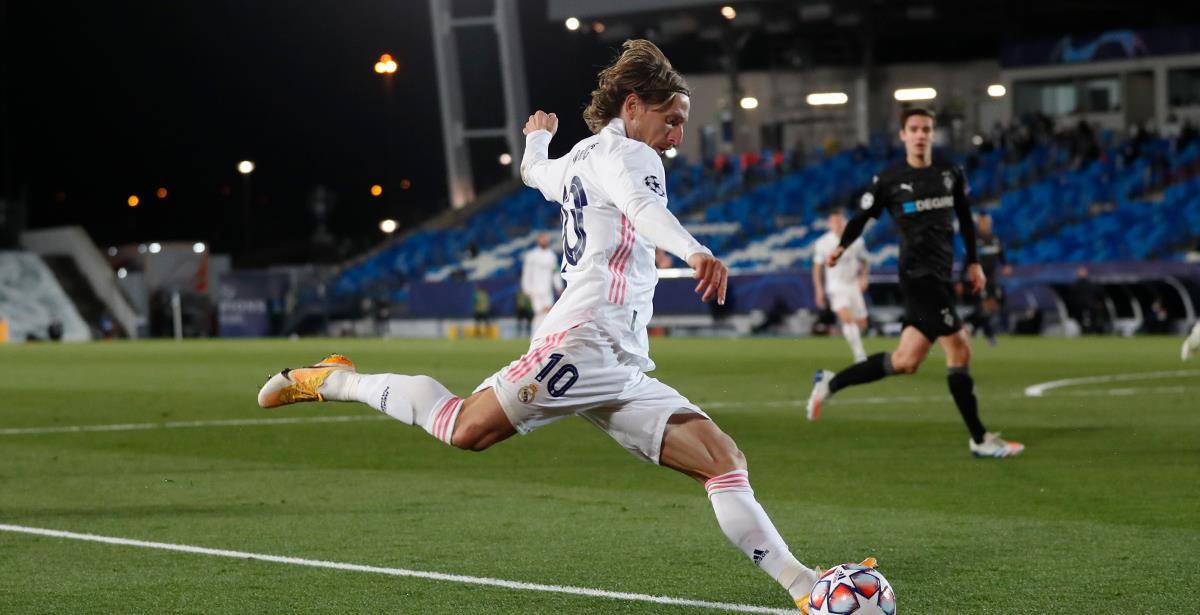 今夜突围战来临，罗马围绕德甲刷新队史纪录，管理层满意，高层口径保持一致(战马原唱完整版)