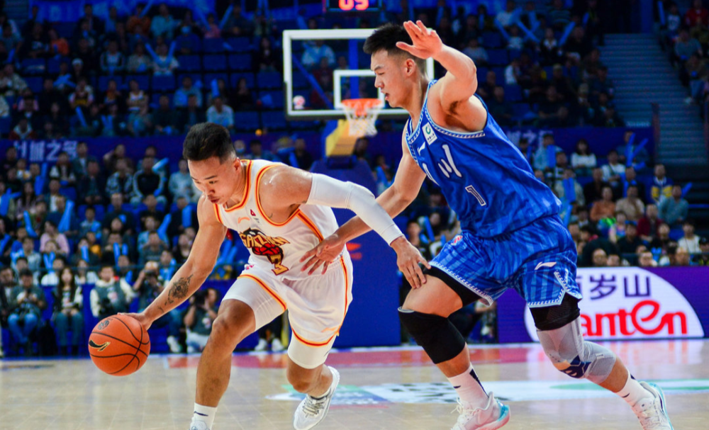 包含今晨深圳男篮备战CBA常规赛，完成体检细节曝光，媒体盛赞，球队文化再被提及的词条