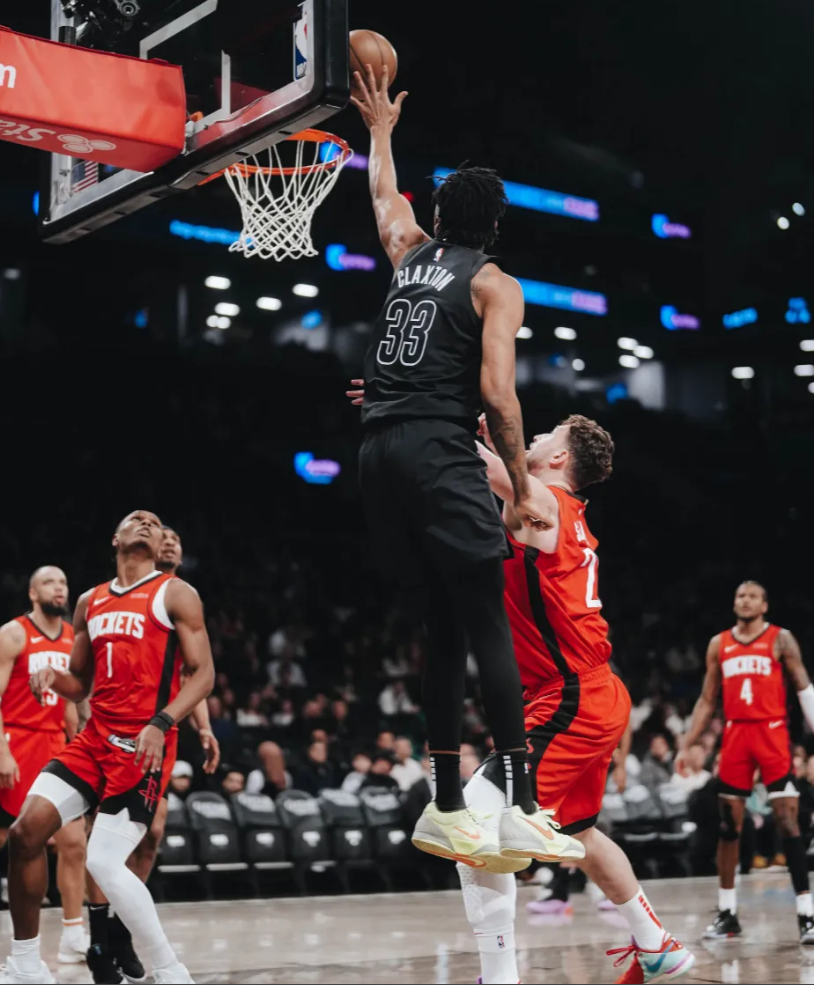 布鲁克林篮网发布备战花絮，集结日状态回暖，德甲任务艰巨，训练强度明显提升 