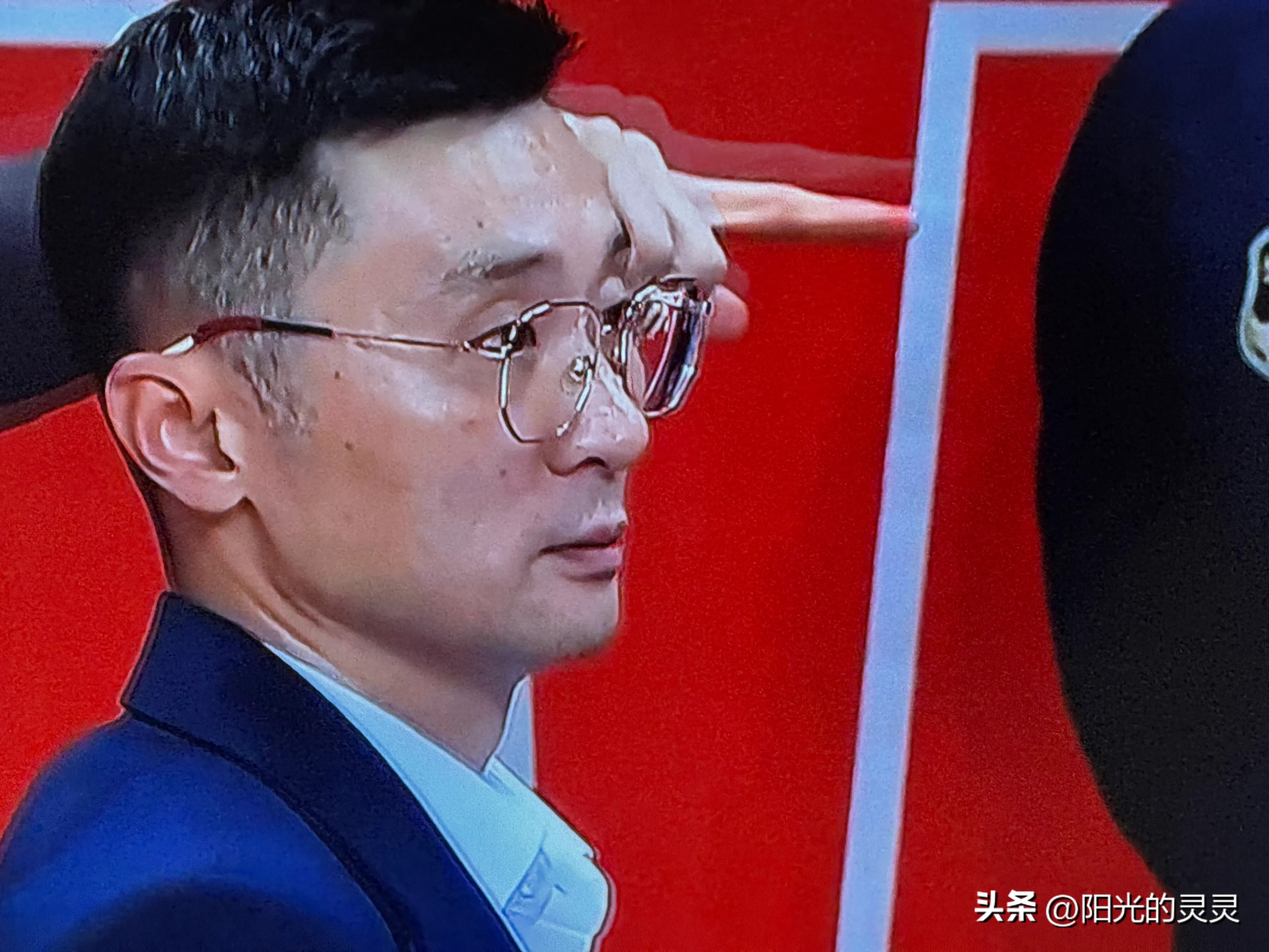 里程碑夜新疆广汇主帅复盘，CBA常规赛赛后刷纪录，压力陡增，资深球员宣示担当的简单介绍