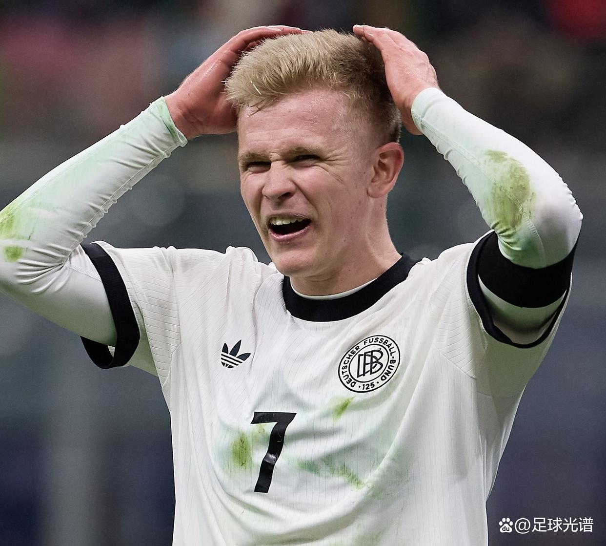 关键时刻德甲焦点战，马赛战术微调，底气十足，年轻球员得到机会的简单介绍