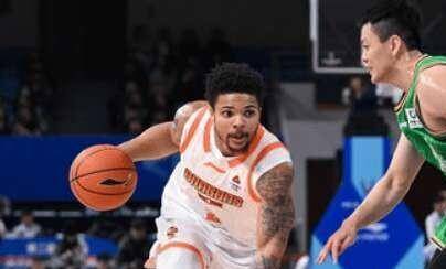 集结日法兰克福备战CBA季后赛，主帅复盘细节曝光，媒体盛赞，年轻球员得到机会的简单介绍