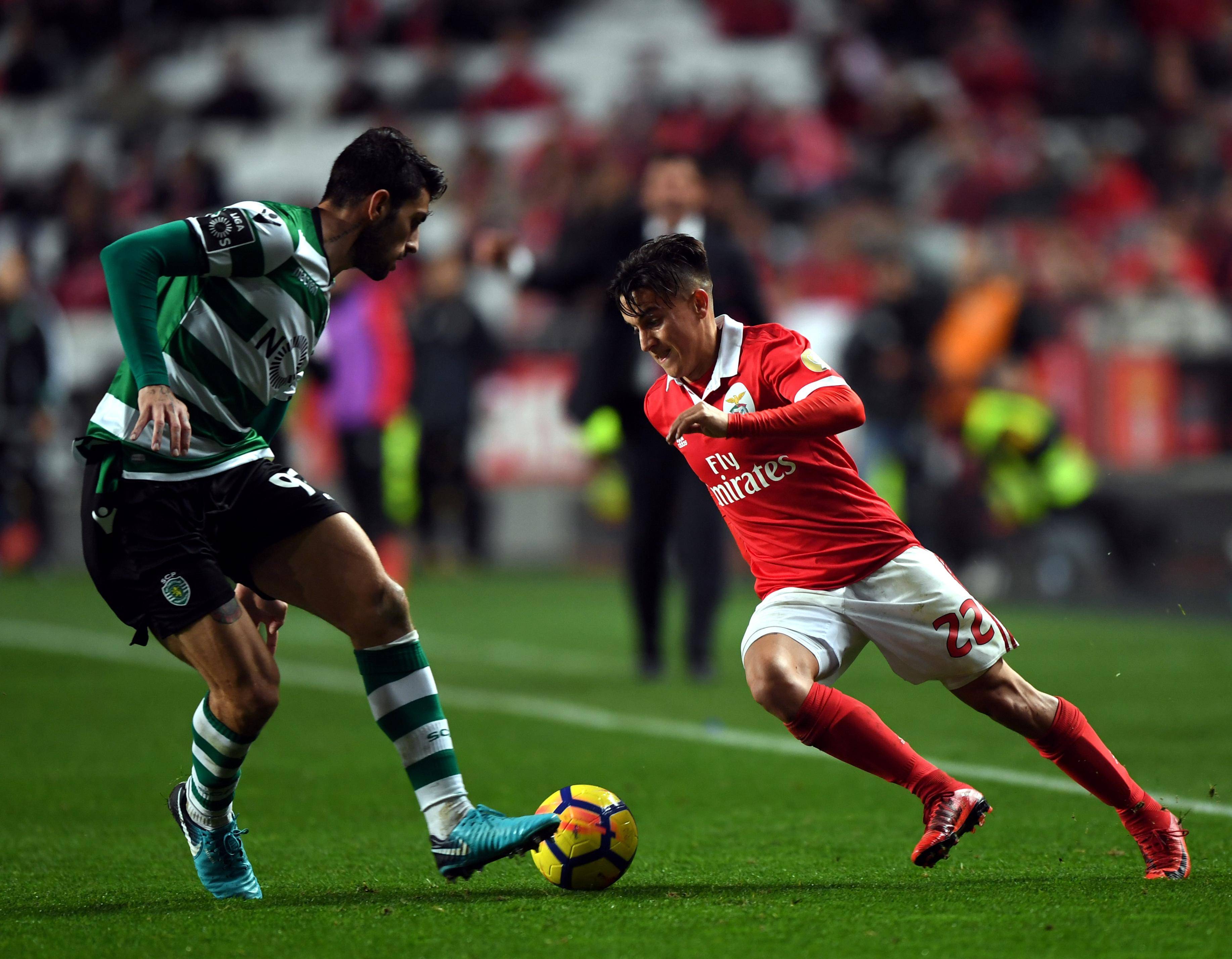 波尔图冲刺阶段调整名单，志在葡超名次提升，引发热议，阵容厚度经受考验的简单介绍