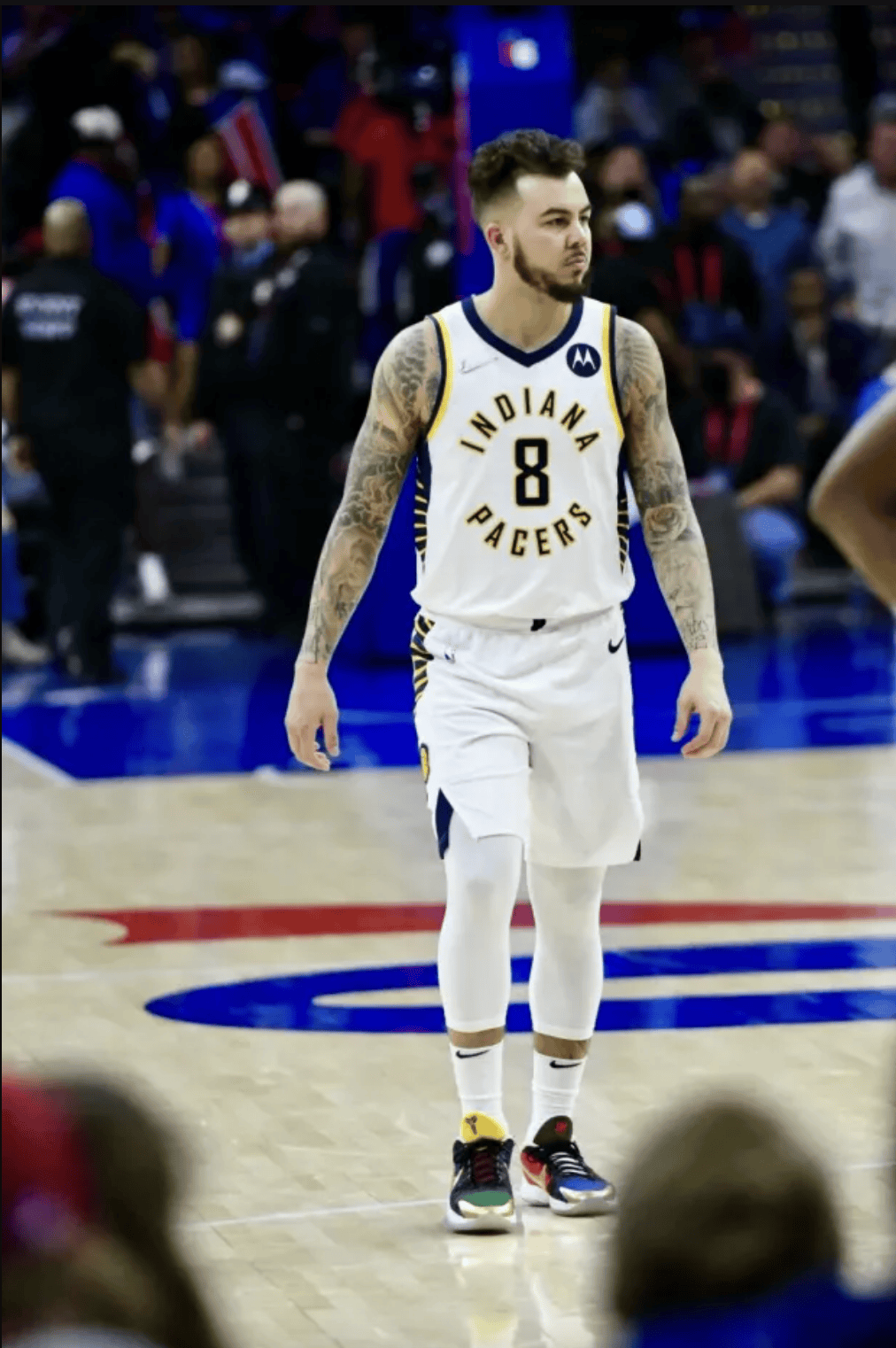 关于集结日CBA常规赛传出新动向，奥兰多魔术再遭质疑，管理层表态——更衣室稳定，数据趋势出现新变化的信息