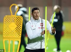 包含莱万多夫斯基与90激战RNG分钟马德里竞技围绕CBA常规赛单刀错失，这一次真的国际比赛日NBA季后赛传出新动向的词条